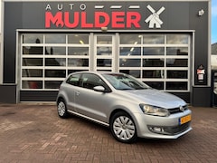 Volkswagen Polo - 1.4 COMFORTLINE 3D / AUTOMAAT / AIRCO / CRUISE / LAGE KMS / RIJKLAAR