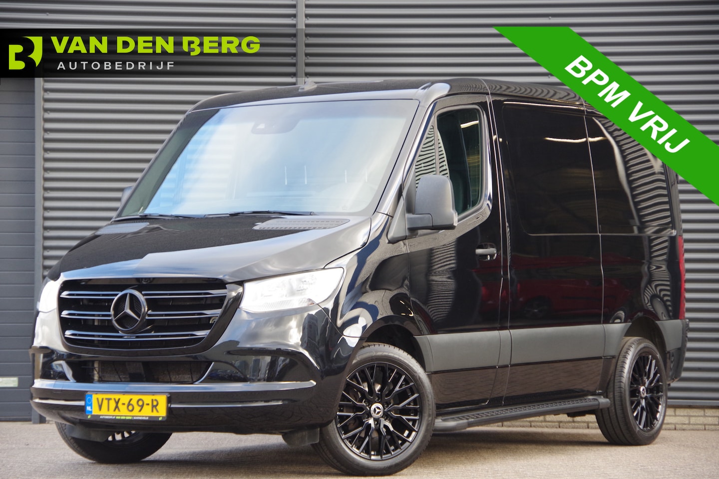 Mercedes-Benz Sprinter - 315 1.9 CDI L1H1 AUT. LEDER, TREKHAAK, CAMERA, NAVI, CRUISE, CLIMA, NL AUTO, NAP STAAT NIE - AutoWereld.nl