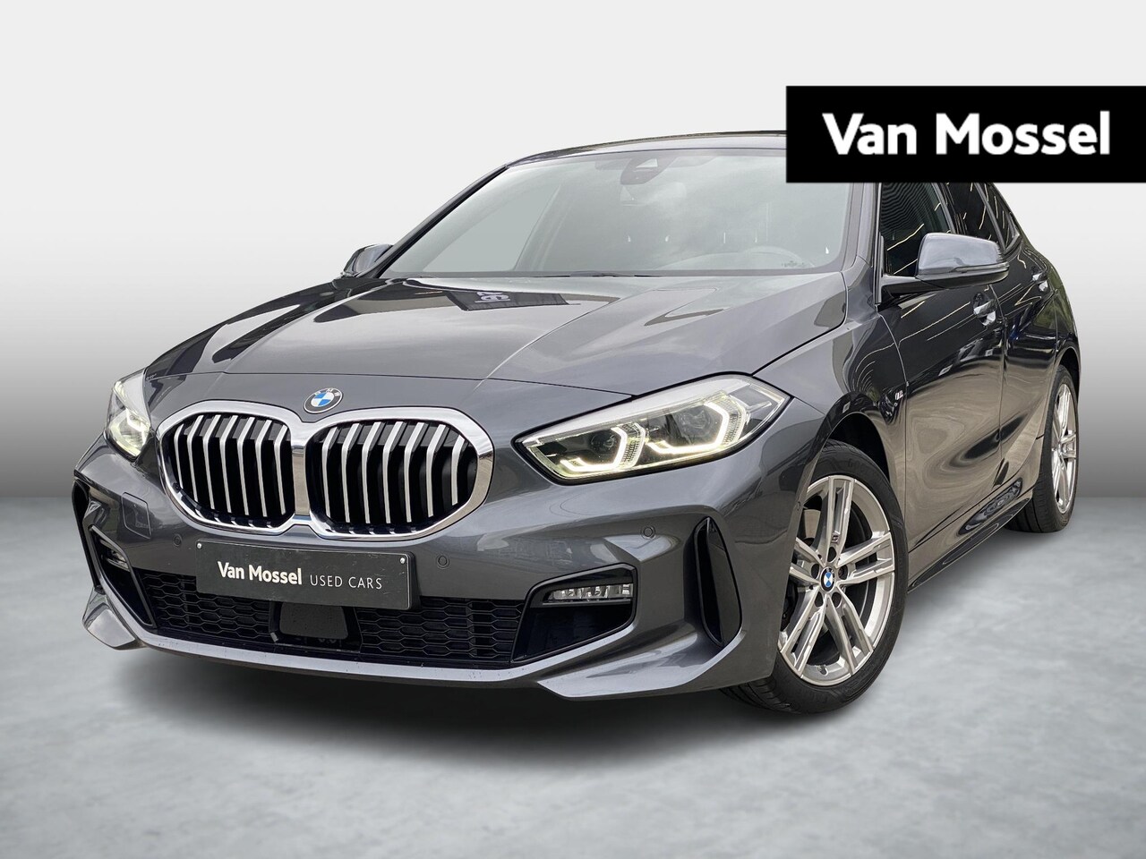 BMW 1-serie - 116iA M pack AUTOMAAT | Panoramadak | Navigatie | - AutoWereld.nl