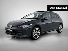 Volkswagen Golf - 1.5 eHybrid Life Edition 204 PK Automaat | Plug in hybrid | Trekhaak | Stoelverwarming | P