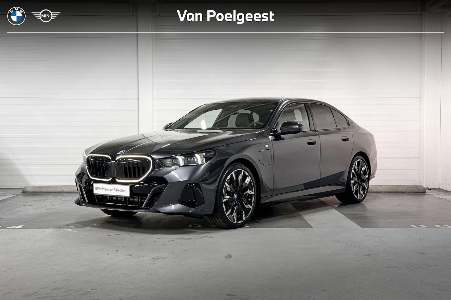 BMW 5-serie - Sedan 530e | M-Sport Pro | Travel Pack | Innovation Pack | Comfort Pack | Driving Assistan - AutoWereld.nl