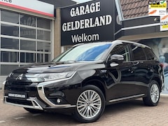 Mitsubishi Outlander - 2.4 PHEV Intense+ | Volleder | Xenon | Camera | Cruise | Climate | Pdc | Isofix | Full-opt