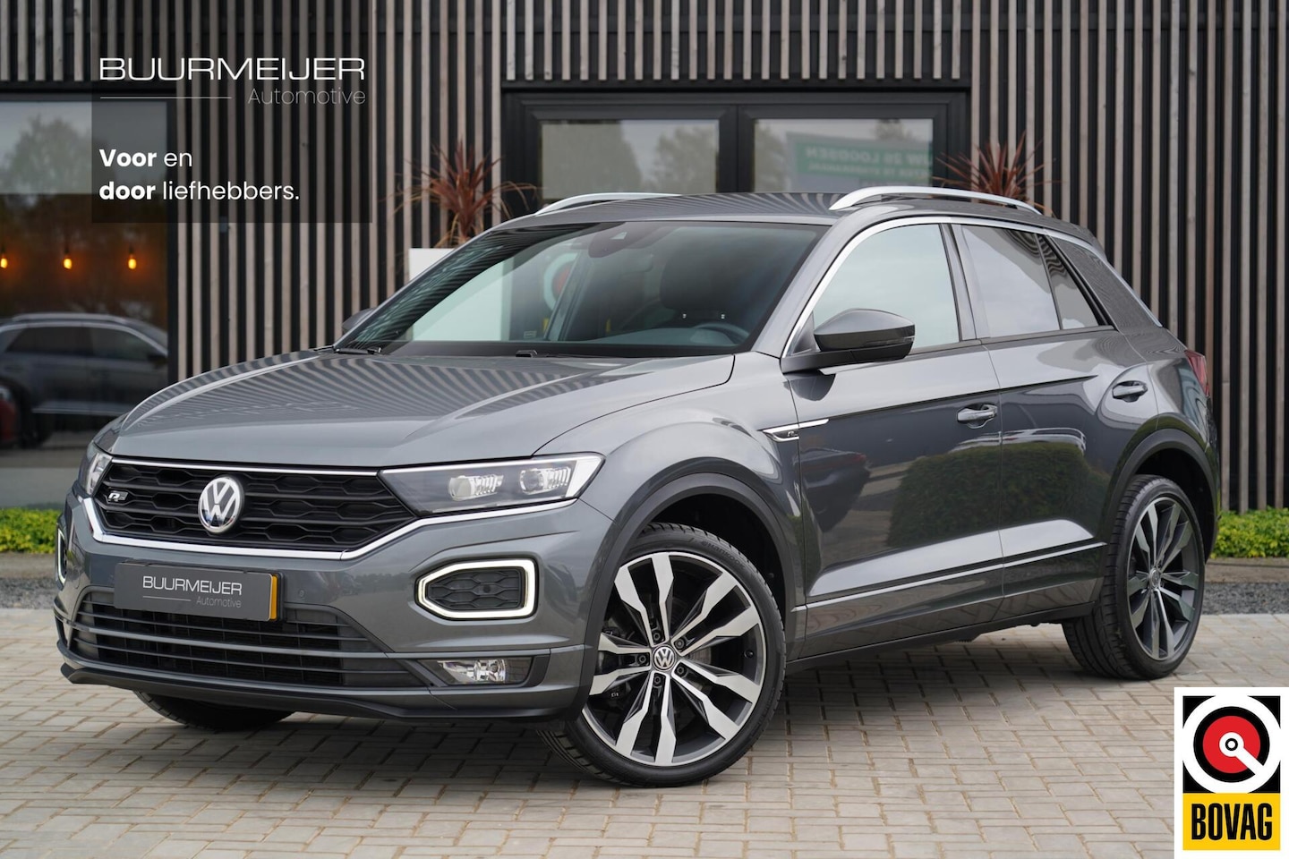 Volkswagen T-Roc - 1.5 TSI Sport Business R | Dealer onderhouden | Virtual Cockpit | Led | Adaptieve cruise c - AutoWereld.nl