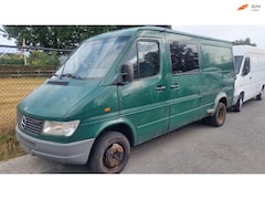 Mercedes-Benz Sprinter - 412D 312D 208D 2X MEDIUM + MAXI 6 TYRES MANUEEL CLEAN CAR