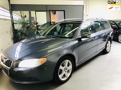 Volvo V70 - 3.2 AWD Summum 238pk/Xenon