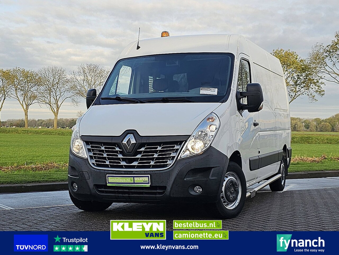 Renault Master - 2.3 L2H2 Navi Trekhaak! - AutoWereld.nl