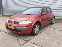 Renault Mégane - 2.0-16V Privilège Luxe only 127144 KM