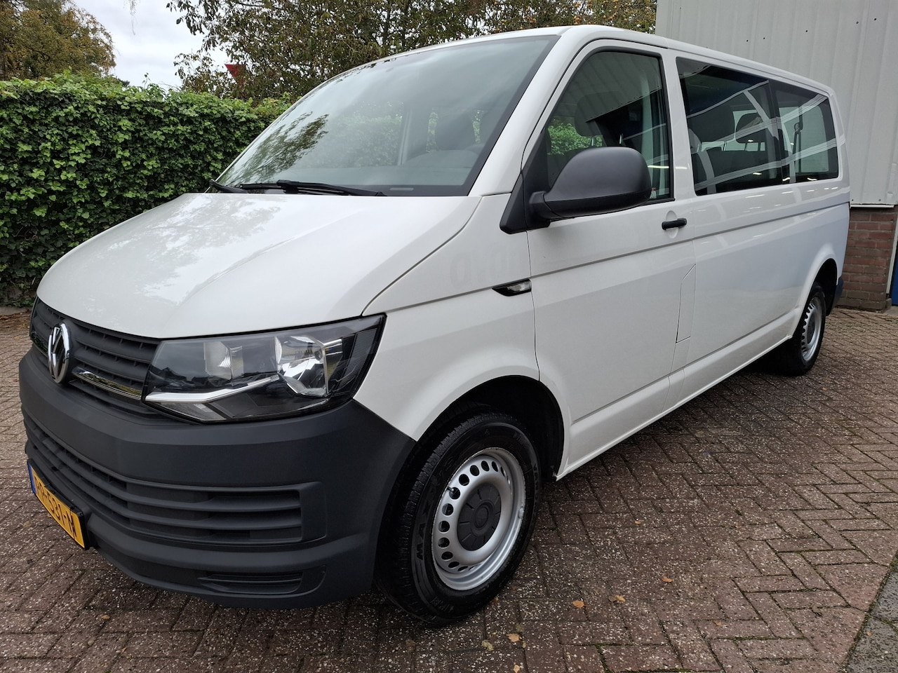 Volkswagen Transporter Kombi - 2.0 TSI L2H1 20995.- INCL BTW 9-PERSOONS BENZINE AARDGAS 150PK - AutoWereld.nl
