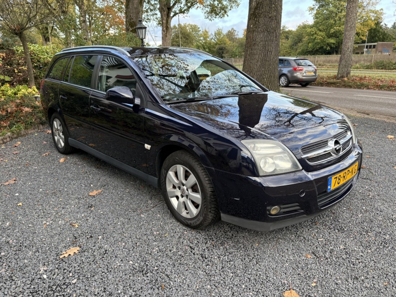 Opel Vectra Wagon - 2.2i/16V Business (Airco) Apk Aug. 2026 - AutoWereld.nl