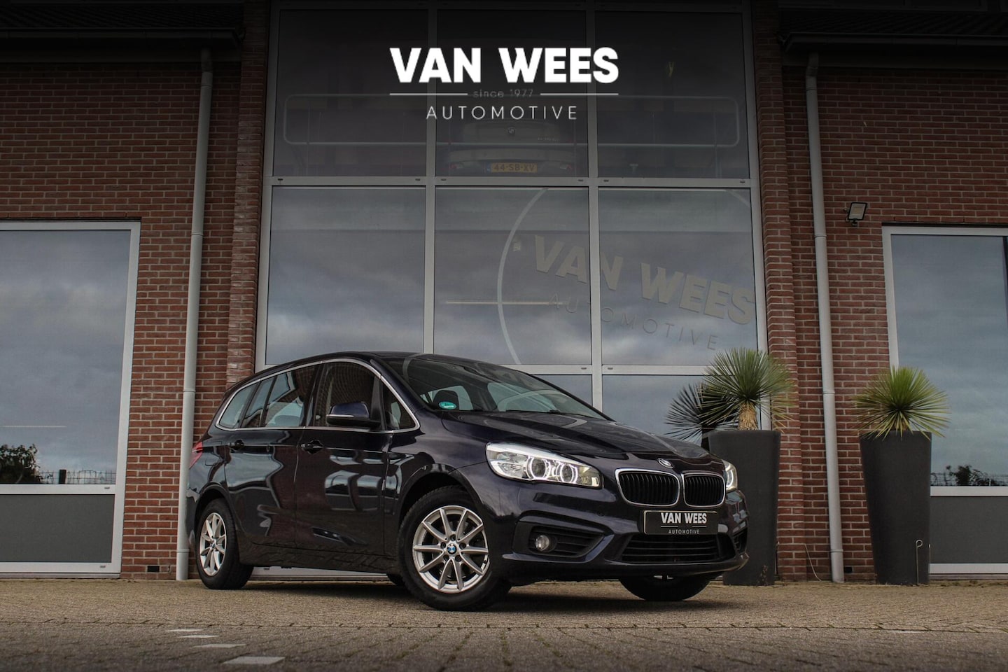 BMW 2-serie Gran Tourer - 216i Centennial Executive 7p | Origineel NL | LED | Trekhaak | PDC | Sportstuur | Cruise c - AutoWereld.nl