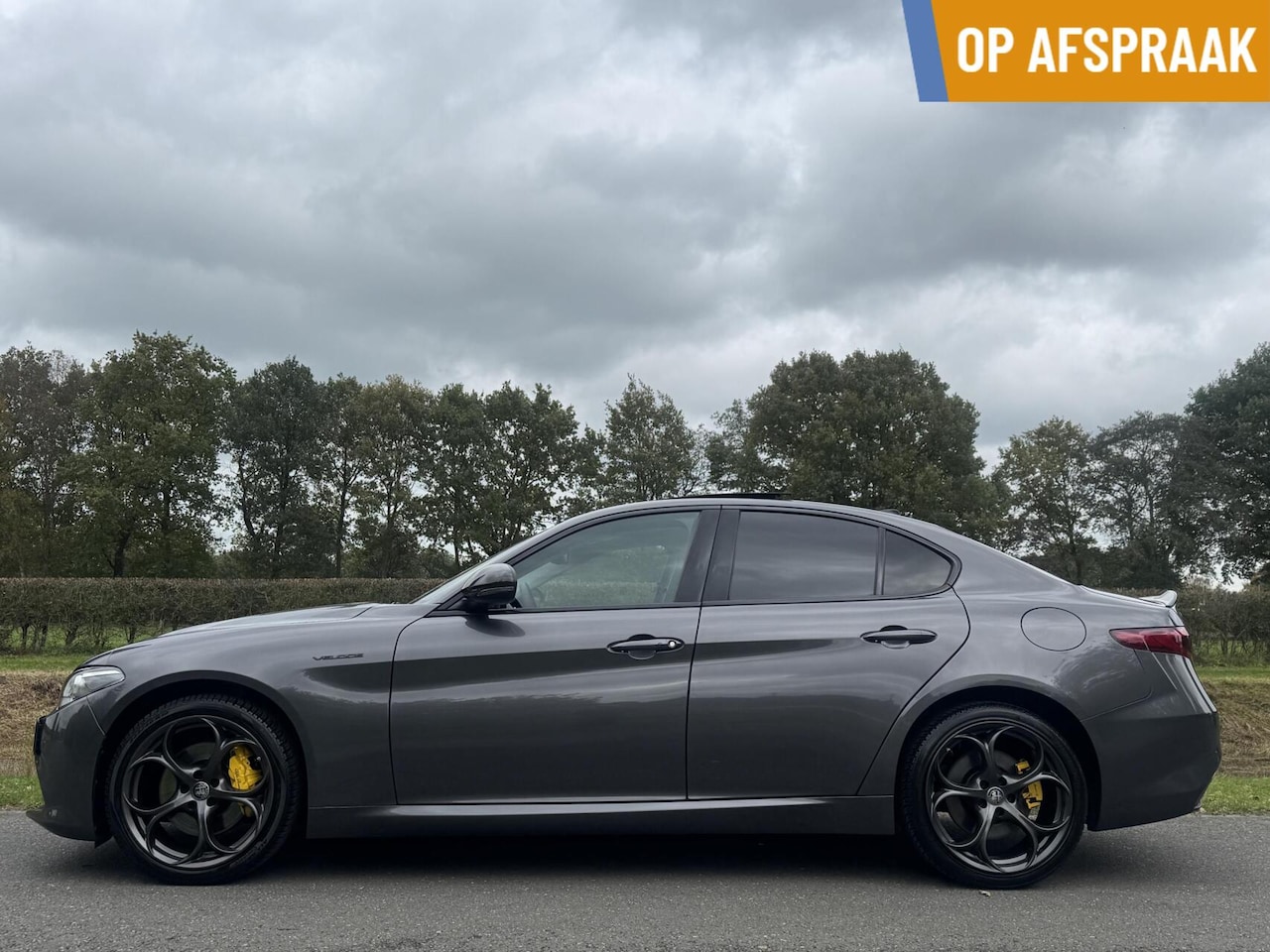 Alfa Romeo Giulia - 2.0t Q4 Veloce, Pano, Carbon, leder dash!! 19 inch - AutoWereld.nl