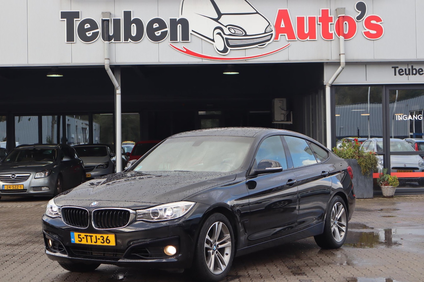 BMW 3-serie Gran Turismo - 320i xDrive High Executive Stoelverwarming, Navigatie, Climate control, Cruise control, Le - AutoWereld.nl
