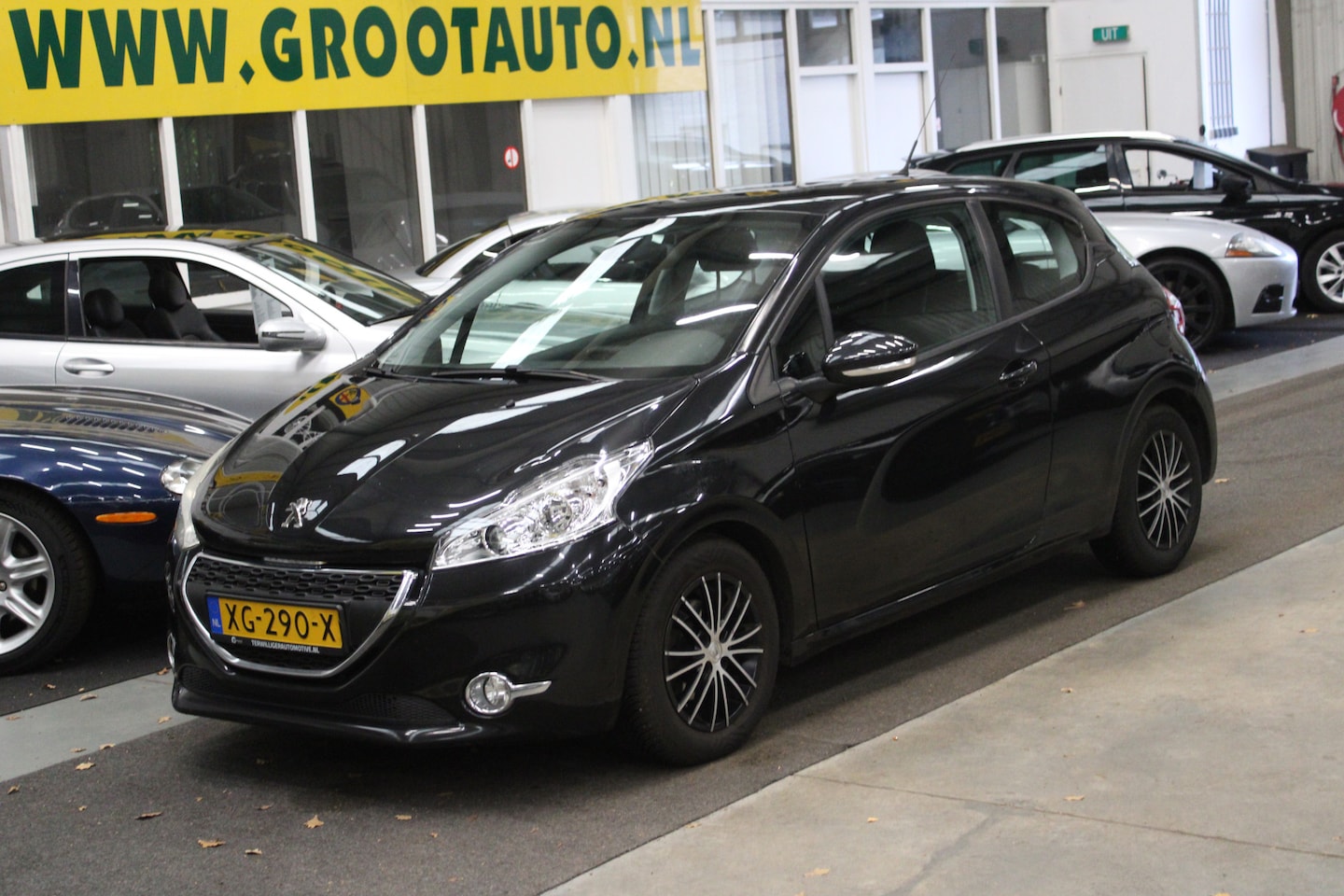 Peugeot 208 - 1.4 VTi Active Airco, Cruise Control, Stuurbekrachtiging - AutoWereld.nl