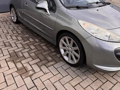 Peugeot 207 CC - 1.6 VTi