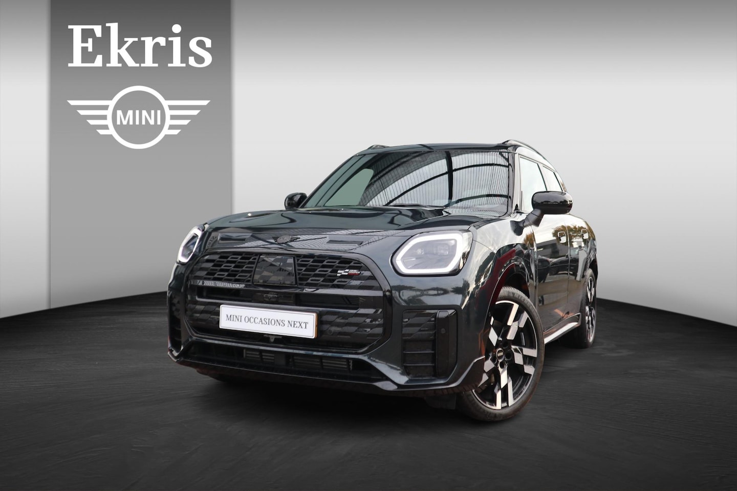 MINI Countryman - 1.5 C Favoured M Plus Mini 1.5 C Favoured M Plus - AutoWereld.nl