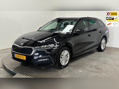 Skoda Octavia Combi - 1.0 TSI Business Edition benzine navigatie cruisecontrole airco parkeersensoren carplay an