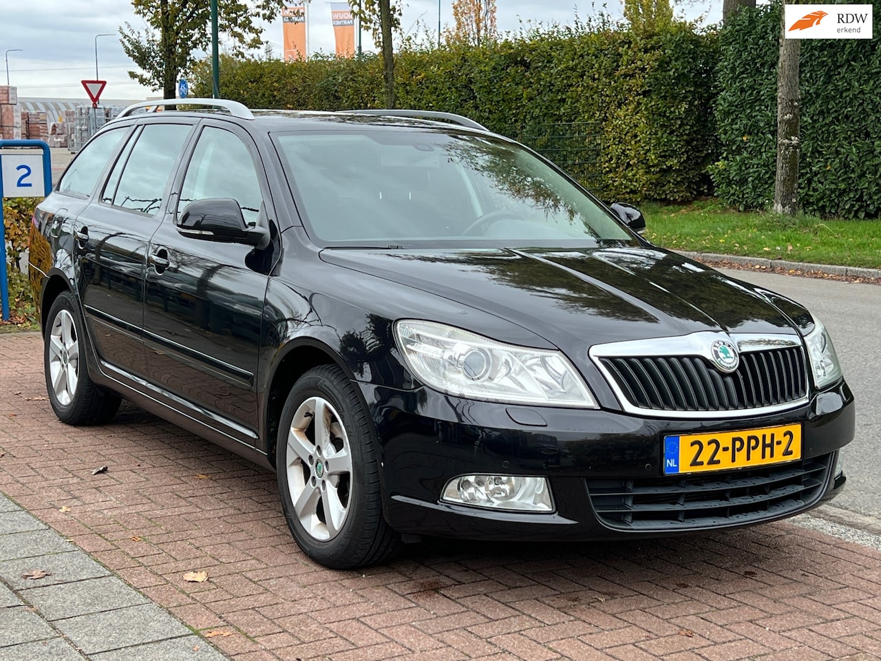 Skoda Octavia Combi - 1.2 TSI Business *Navi/ Clima-Airco/ Trekhaak! - AutoWereld.nl