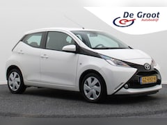 Toyota Aygo - 1.0 VVT-i Automaat X-play 5-Deurs, Airco, Camera, Bluetooth, Elektrisch Pakket, USB, AUX