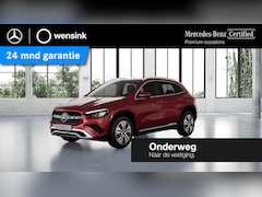 Mercedes-Benz GLA-Klasse - 250 e Luxury Line | Trekhaak | Winter pakket | Apple carplay | Stoelverwarming | Verwarmd