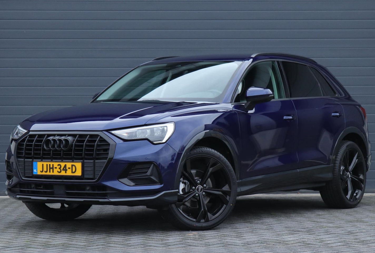 Audi Q3 - 35 TFSI S edition / alcantara inleg / Carplay / digitaal dashboard - AutoWereld.nl