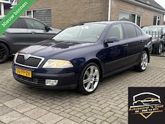 Skoda Octavia - 1.6 Elegance | NW APK BIJ AFLEVERING |