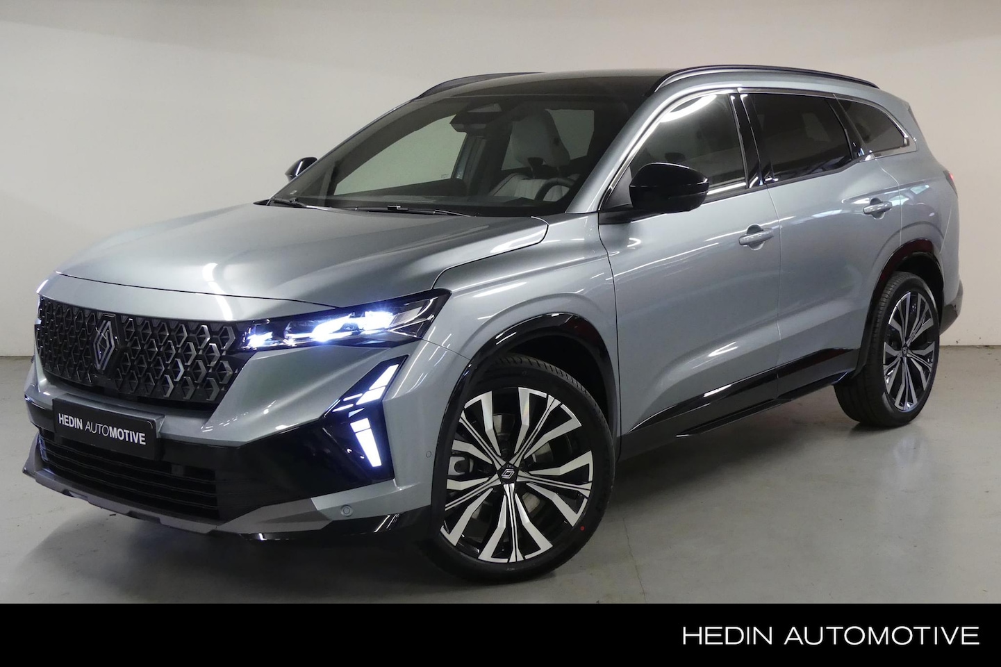 Renault Espace - E-Tech full hybrid 200 iconic 5p. / Pano Dak /  Harman Kardon / Pack Vision / Pack light & - AutoWereld.nl