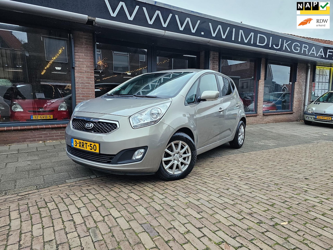 Kia Venga - 1.4 CVVT ExecutiveLine 1.4 CVVT ExecutiveLine - AutoWereld.nl
