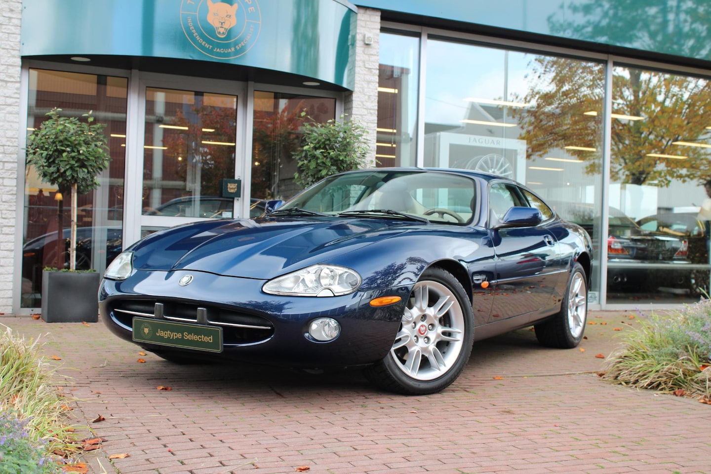 Jaguar XK8 - 4.0 V8 Coupé 4.0 V8 Coupé - AutoWereld.nl