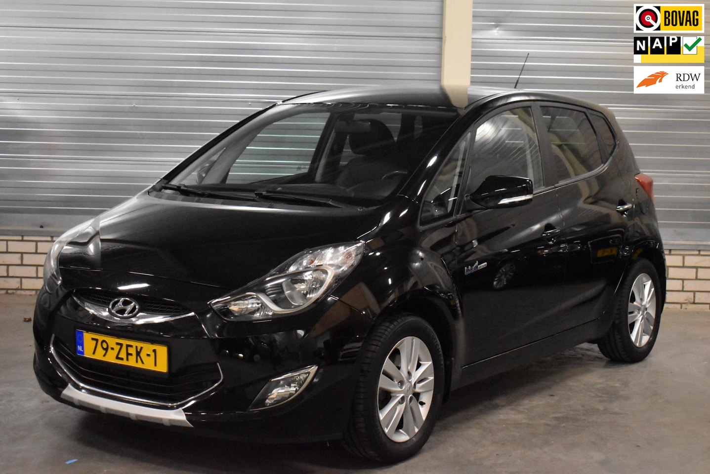 Hyundai ix20 - 1.4i Pro 88.000KM 1e Eigenaar + Leder|Stoelverwarming|Climate Control|Parkeersensoren| - AutoWereld.nl