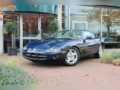 Jaguar XK8 - 4.0 V8 Coupé Very Nice condition Saphire Bleu