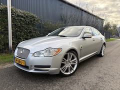 Jaguar XF - 2.7D V6 Premium Luxury / AUTOMAAT / SCHUIFDAK / NAVI
