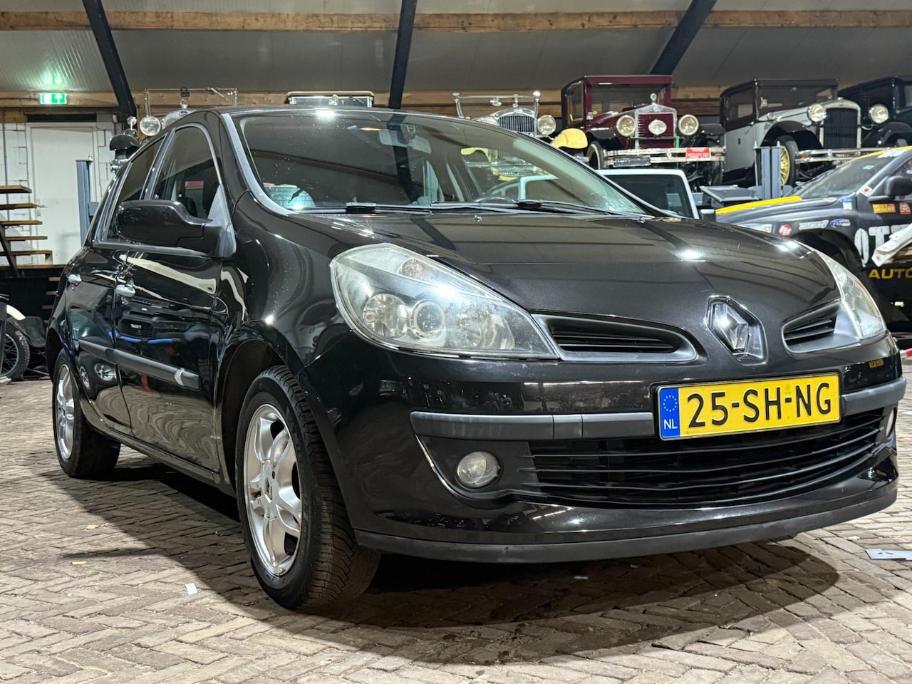 Renault Clio - 1.4-16V Team Spirit 1.4-16V Team Spirit - AutoWereld.nl