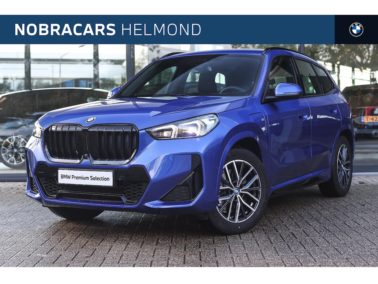 BMW X1 - xDrive30e High Executive M Sport Automaat / Trekhaak / Sportstoelen / M Adaptief onderstel - AutoWereld.nl