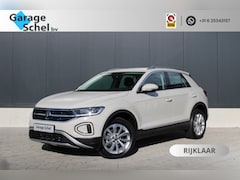 Volkswagen T-Roc - 1.5 TSI Style 150pk - ACC - Carplay - Camera - DAB - Verwarmd stuurwiel - Rijklaar
