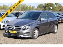 Mercedes-Benz B-klasse - 180 Ambition Style Pakket NAVI <<NL AUTO>>
