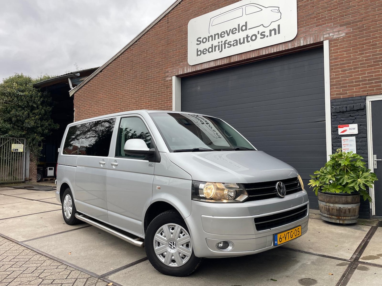 Volkswagen Transporter - 2.0TDI L1 Dubbele cabine Trendline 140pk, airco, trkh. - AutoWereld.nl