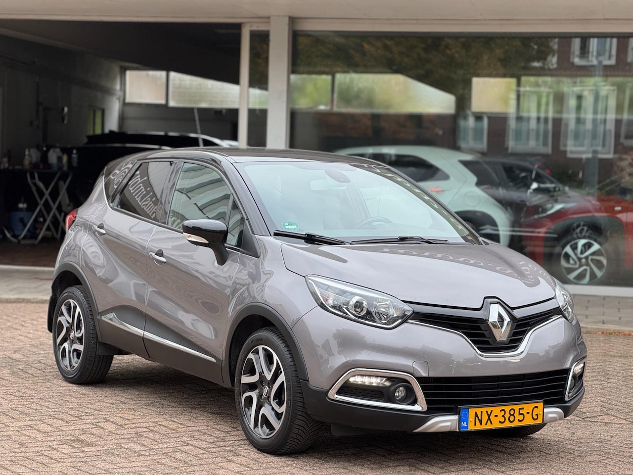 Renault Captur - 1.2 TCe Xmod|Camera|Leer|Navigatie|Trekhaak|Automaat|Sublieme staat|Fijne hoge zit - AutoWereld.nl