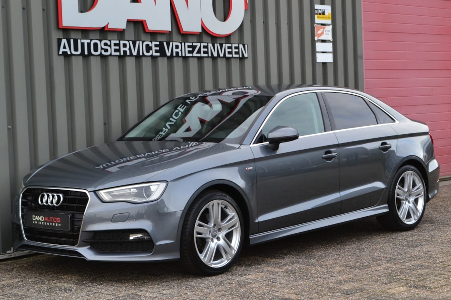 Audi A3 Limousine - 1.4 TFSI 150 PK S-Line LED/Navi/Keyless/18'' - AutoWereld.nl