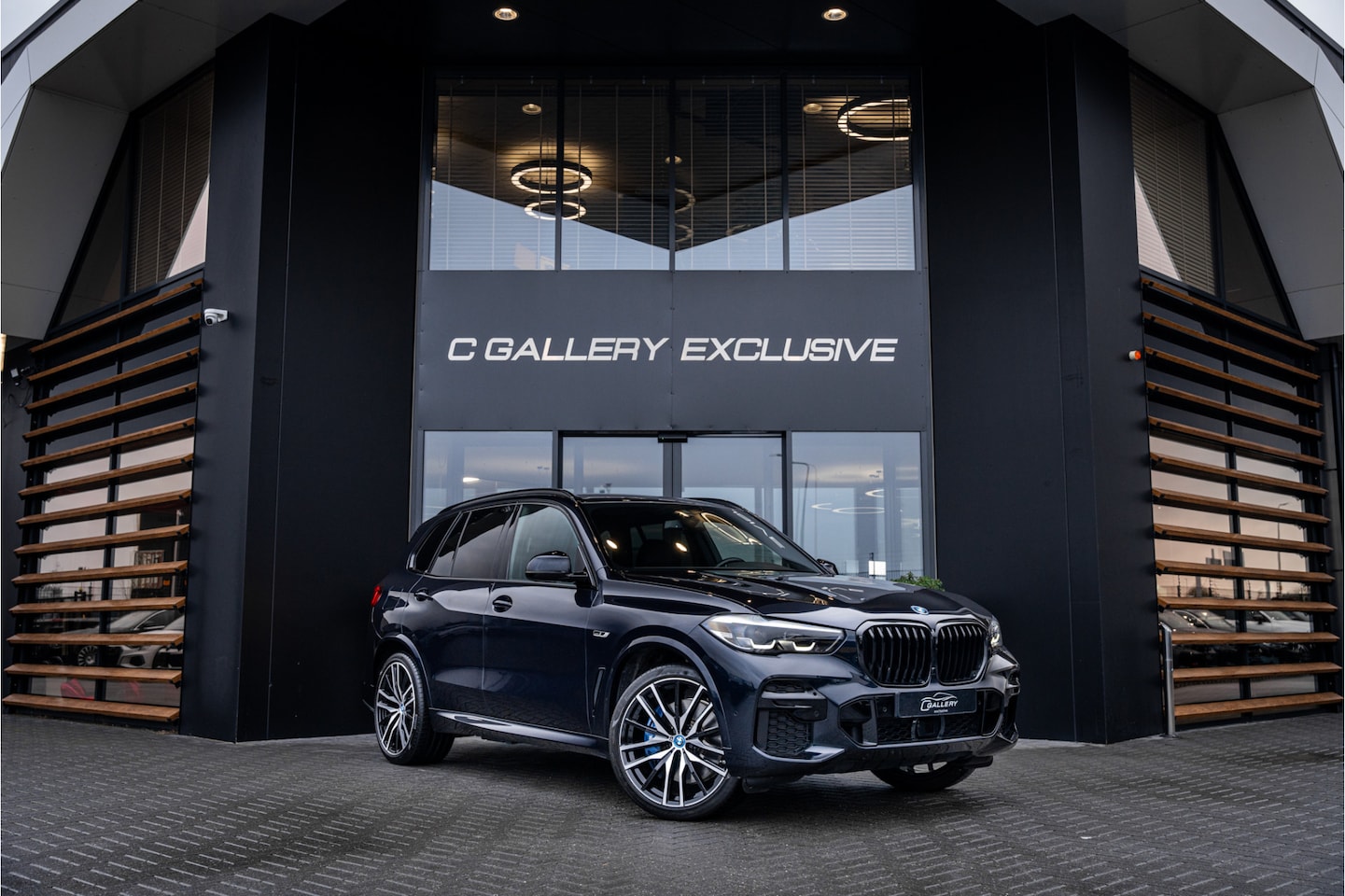 BMW X5 - xDrive45e High Executive - M Sport | Memory | ACC | Luchtvering - AutoWereld.nl