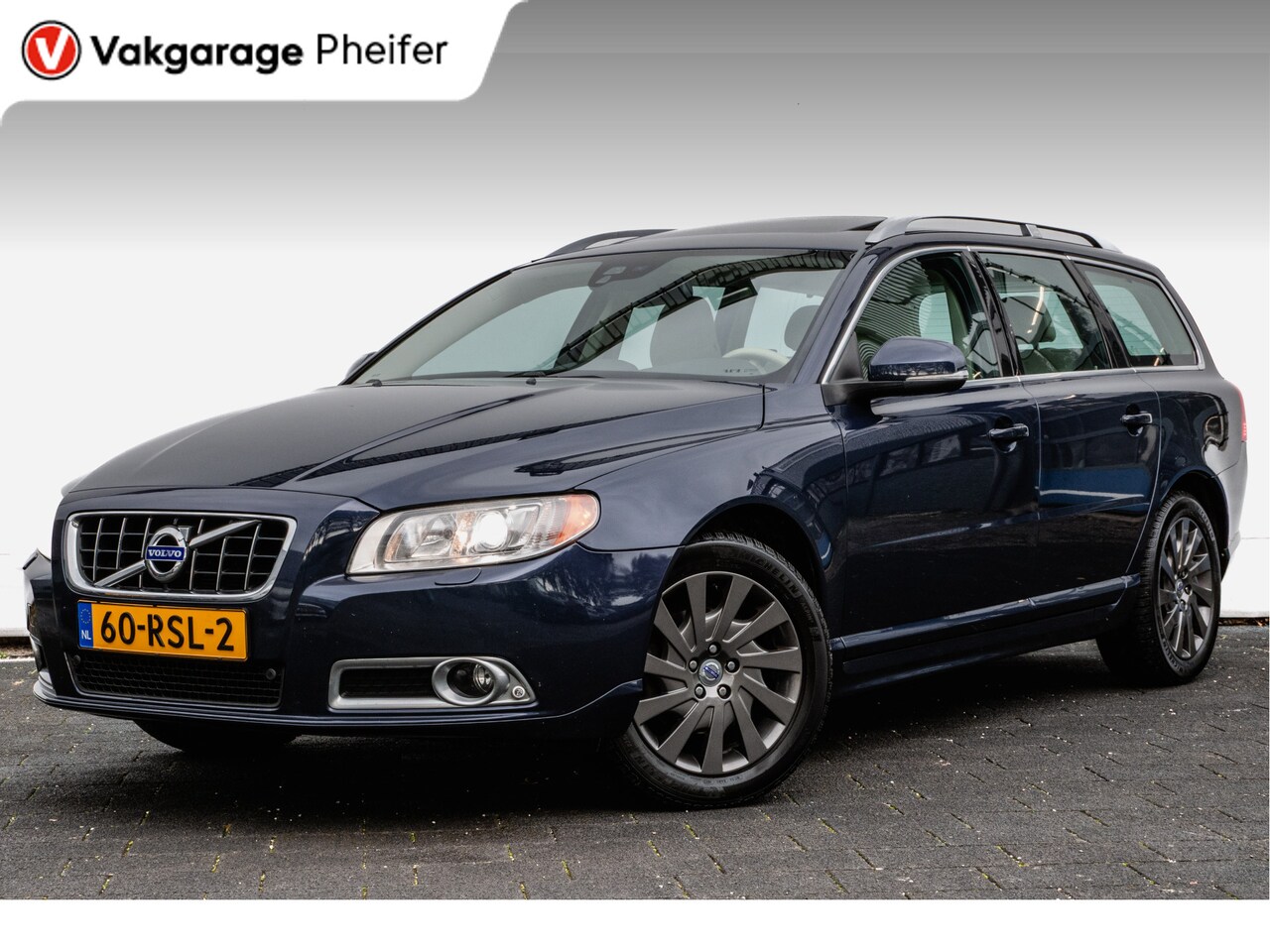 Volvo V70 - 1.6 T4 180pk Limited Edition Trekhaak/ Lederen int./ Schuifdak/ Elek. achterklep/ Stoelver - AutoWereld.nl