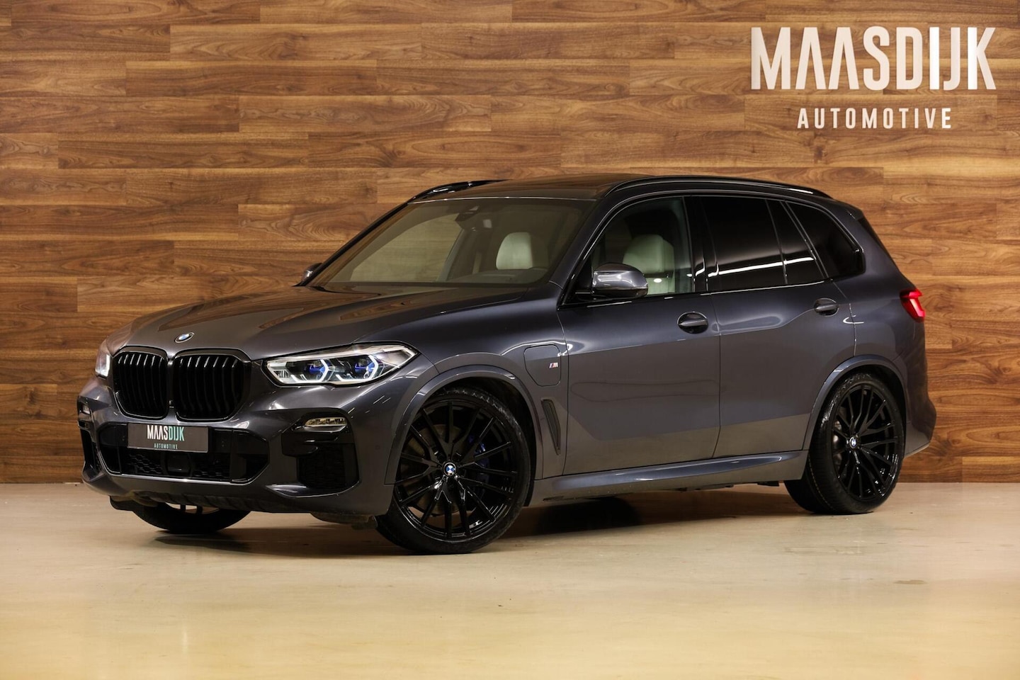 BMW X5 - xDrive45e M-Sport|Individual|Skylounge|Laser|H&K|360| - AutoWereld.nl