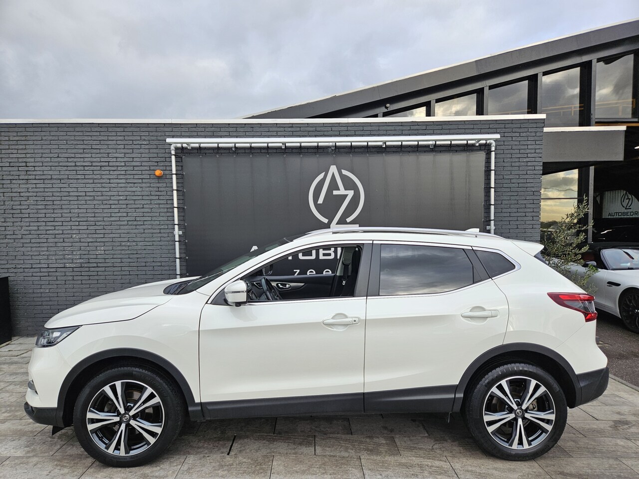 Nissan Qashqai - 1.3 DIG-T Visia - AutoWereld.nl