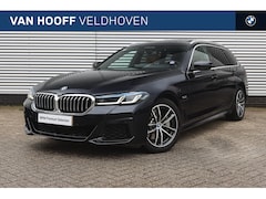 BMW 5-serie Touring - 530e High Executive M Sport Automaat / Panoramadak / Trekhaak / Stoelventilatie / Soft-Clo