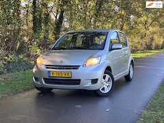 Daihatsu Sirion 2 - 1.3-16V Sport | Airco Nu € 999,