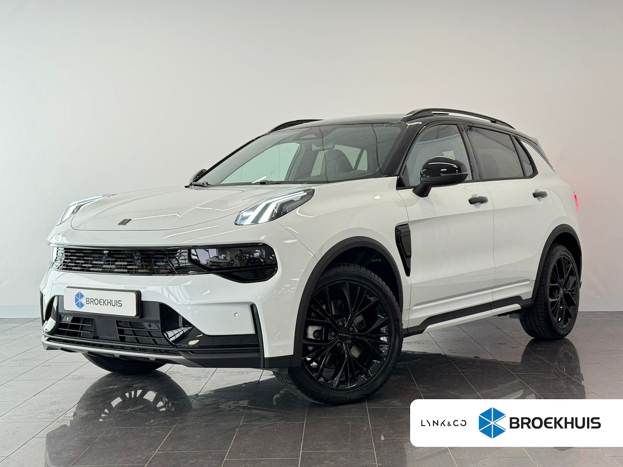 Lynk & Co 01 - 1.5 More | Alarmsysteem | Apple Carplay/Android Auto|telefoonintegratie premium | Audio in - AutoWereld.nl