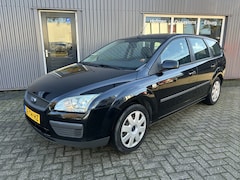 Ford Focus Wagon - 1.6-16V Trend