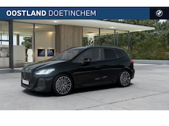 BMW 2-serie Active Tourer - 225e xDrive M Sport Automaat / Panoramadak / Trekhaak / Sportstoelen / M Adaptief onderste