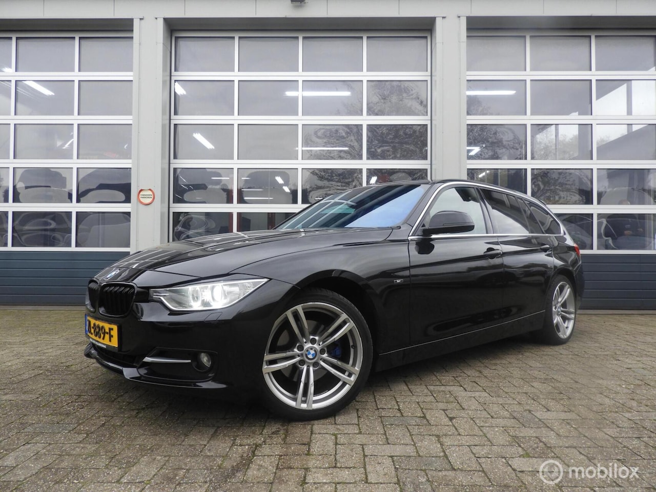 BMW 3-serie Touring - 320d High Executive 320d High Executive - AutoWereld.nl