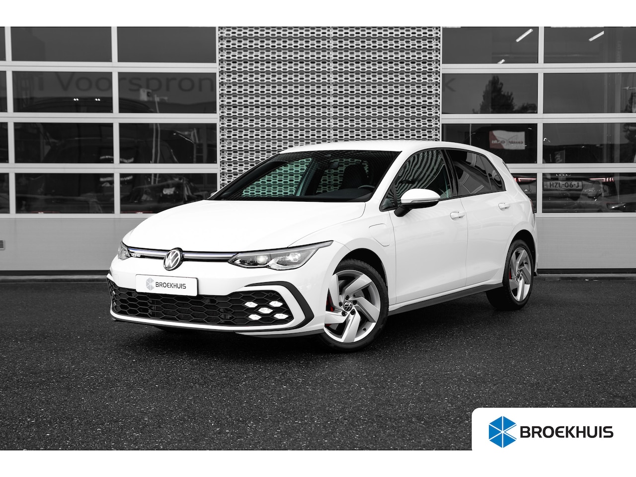 Volkswagen Golf - 1.4TSI eHybrid 245pk GTE | Achteruitrijcamera | 17" | Adaptive Cruise | Navigatie | Stoelv - AutoWereld.nl