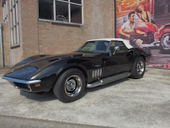 Chevrolet Corvette - Stingray Een écht hele mooie en degelijke Stingray uit 1969, met nog de chromen bumpers vo